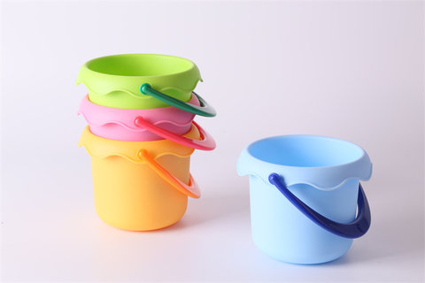 Beach soft rubber bucket beach toys