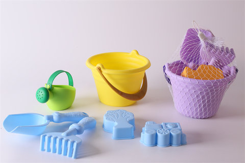 Beach soft rubber bucket beach toys