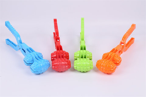Double Thunder Snowball Clip with Rivet Snow Toy