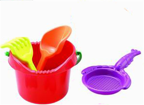 Beach bucket beach toys