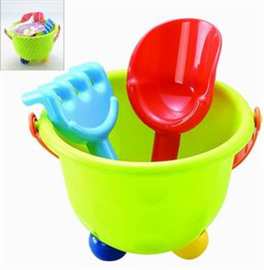 Beach bucket beach toys