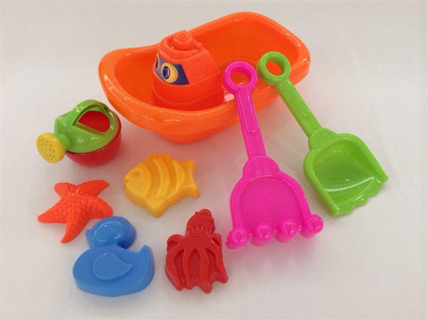 Beach boats, beach toys