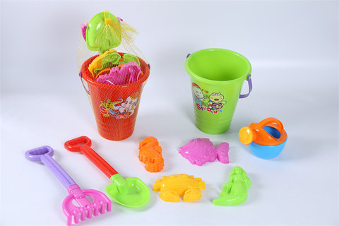 Beach bucket beach toys