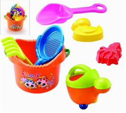 Beach bucket beach toys