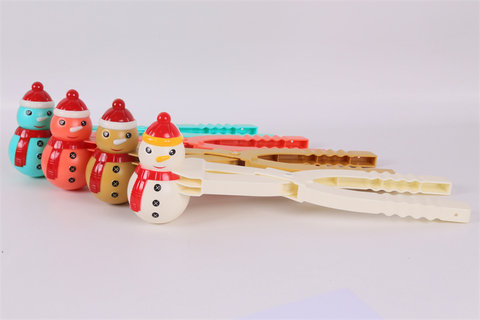 Small Snowman Snowball Clip Snow Toy