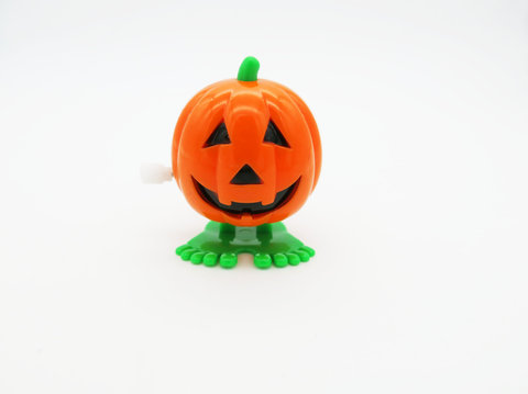Jumping Halloween pumpkin on the chain (ABS material)