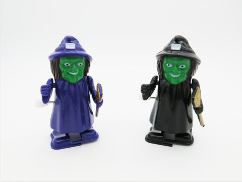 Chain broom witch (ABS material)