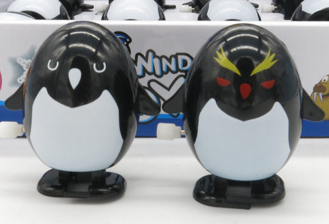 Online 2 emoticons walking black penguin
