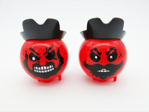 Online 2 emoticons rotating pirate (ABS material)