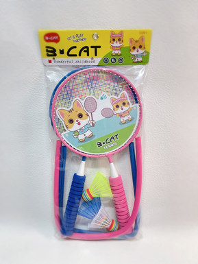 Badminton racquet with anti-collision hemming