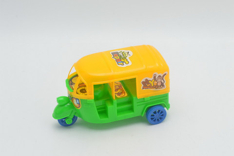 Three-wheeled pulling cart