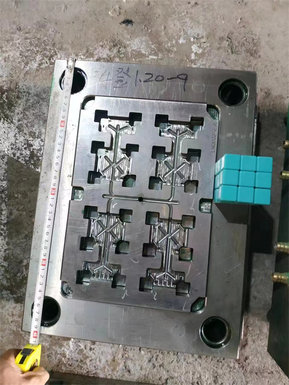 Rubik's cube mold iron mold A Hua old mold secondhand mold