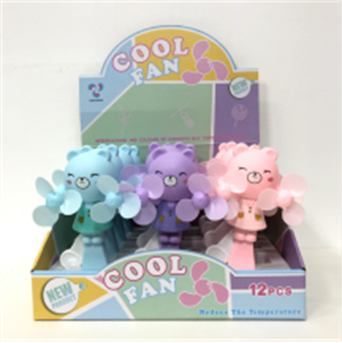 CartoonBearPressingFanHandPressingFan