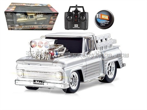 Remote control car 2.4G four-way USB built-in battery remote control muscle modified truck 1:14