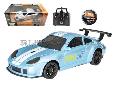 Remote control car 2.4G four-way USB charging remote control modified muscle car (headlight) 1:18