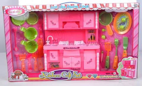 Barbie with kitchen set