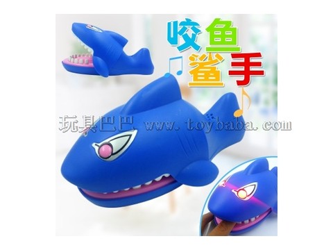 Prank toy bite hand shark electric large account bite manufacturer wholesale direct sales bite finger big shark glowing sound