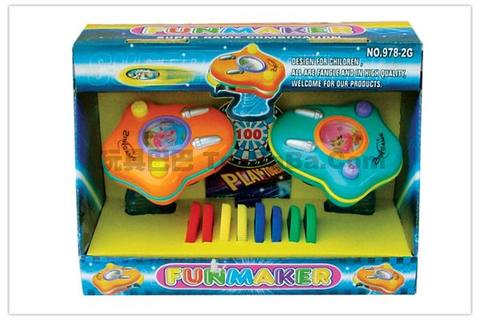 Space flying saucer gun water machine capable of holding candy