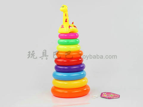 Round middle-ringed giraffe