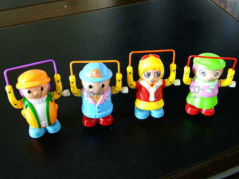 Chain rope skipping doll