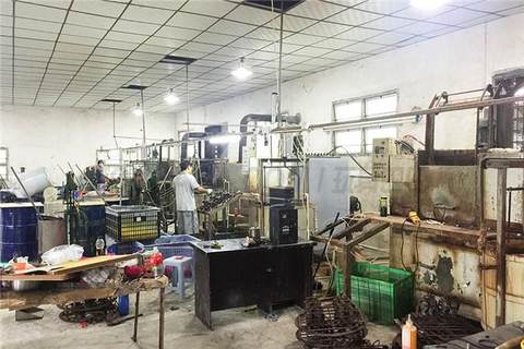 Rubber Lacquer Production Workshop of Rubber Lacquer Toy Processing Factory