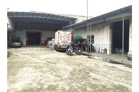 Gate of the rubber-lined toy processing factory