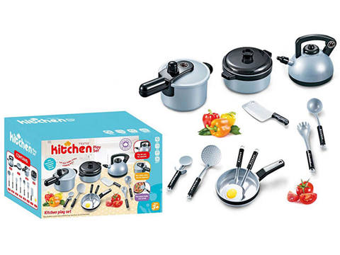Silver kitchenware 12-piece set