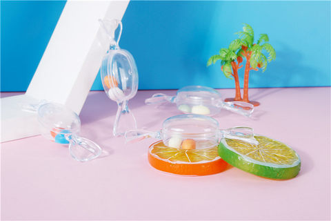 Transparent candy bottles, sugar toys, giveaways, small toys