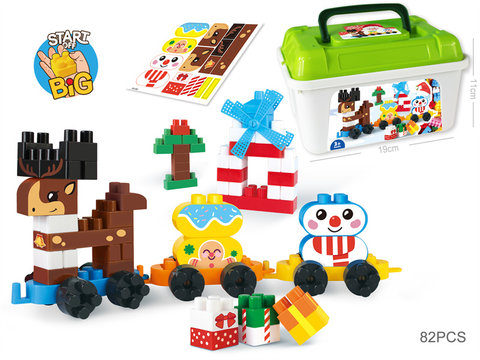 Christmas train elk assembly building blocks children's desktop cascading fun educational toys are GCC (82PCS)