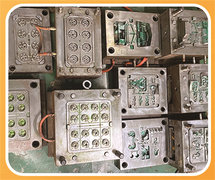 玩具模出售 联胜旧模具仓库 二手模具出售 旧模买卖