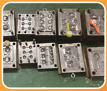玩具模出售 联胜旧模具仓库 二手模具出售 旧模买卖